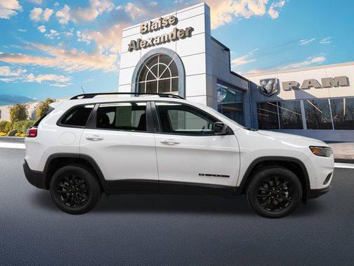 2023 Jeep Cherokee Altitude