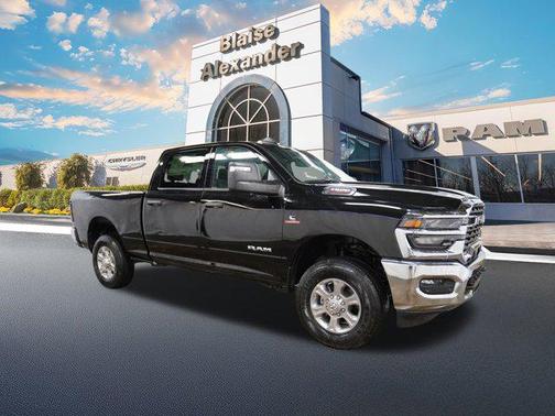 2025 RAM 2500 Big Horn Crew Cab 4x4 6'4' Box