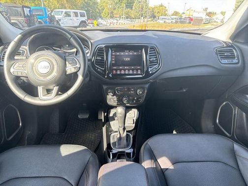 Diamond Black Crystal Pearlcoat 2021 Jeep Compass Limited
