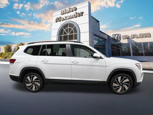 2024 Volkswagen Atlas 2.0T SE w/Technology 4MOTION