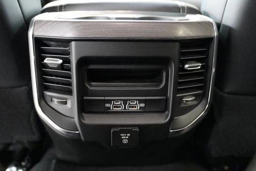 2025 RAM 2500 Laramie Crew Cab 4x4 6'4' Box