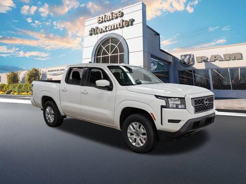 2023 Nissan Frontier SV