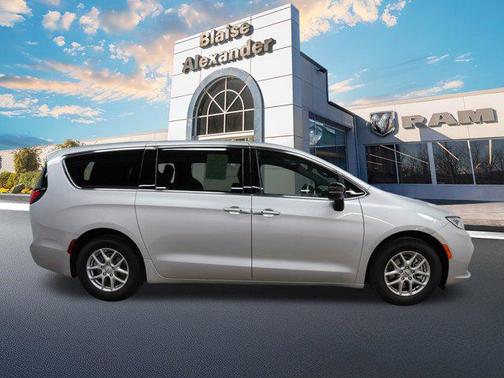 2026 Chrysler Pacifica L