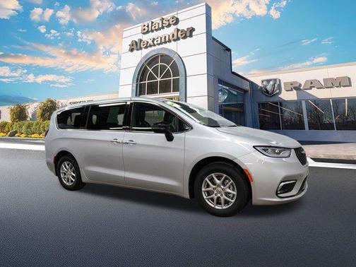 2026 Chrysler Pacifica L