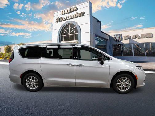 2026 Chrysler Pacifica L