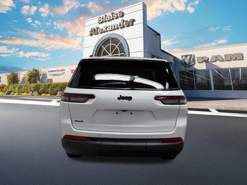 2025 Jeep Grand Cherokee L Altitude