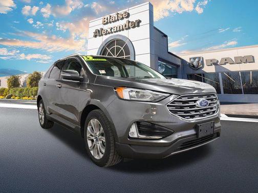 Magnetic Metallic 2019 Ford Edge Titanium