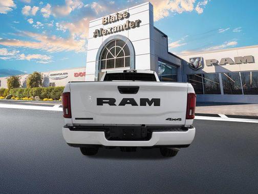 2025 RAM 2500 Big Horn Crew Cab 4x4 6'4' Box