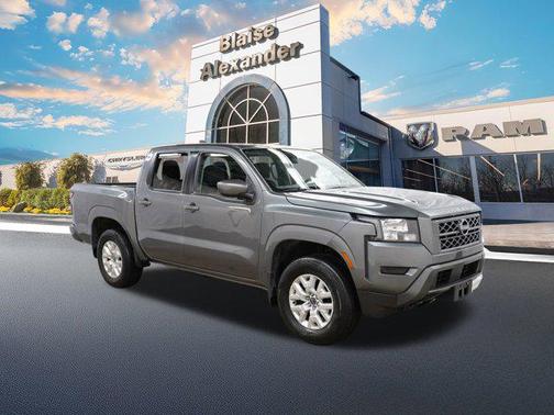 2022 Nissan Frontier SV