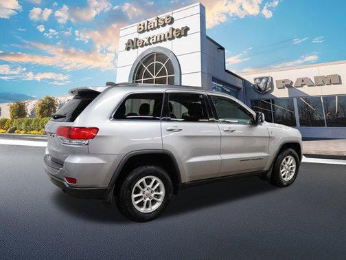 2019 Jeep Grand Cherokee Laredo