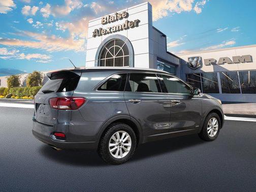 2020 Kia Sorento LX