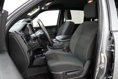 2022 RAM 2500 Tradesman Crew Cab 4x4 6'4' Box