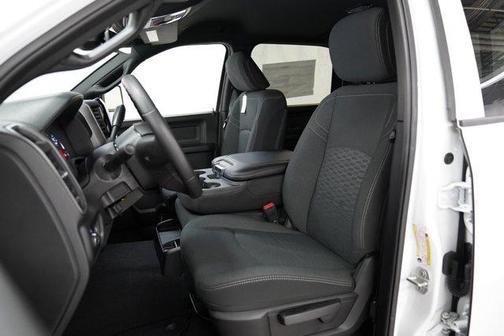 2025 RAM 2500 Tradesman Crew Cab 4x4 6'4' Box