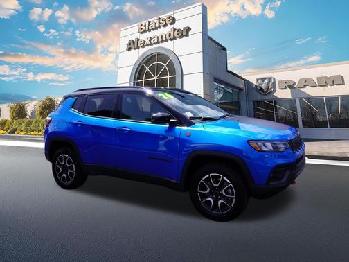 Hydro Blue Pearlcoat 2026 Jeep Compass Trailhawk