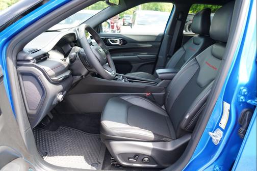 Hydro Blue Pearlcoat 2026 Jeep Compass Trailhawk