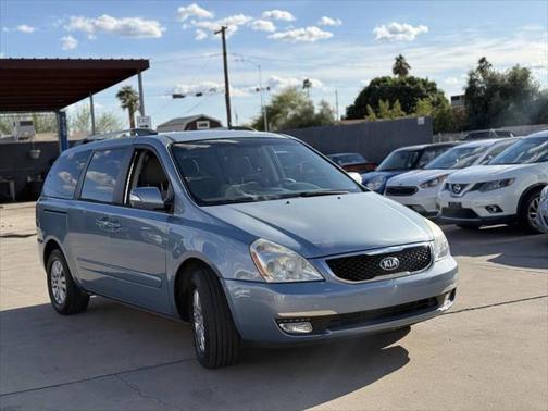 2014 Kia Sedona LX