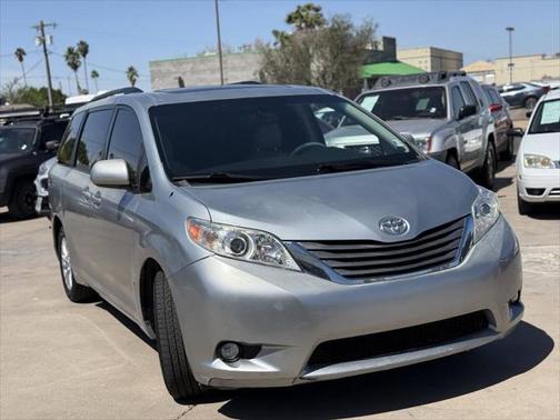 2011 Toyota Sienna XLE