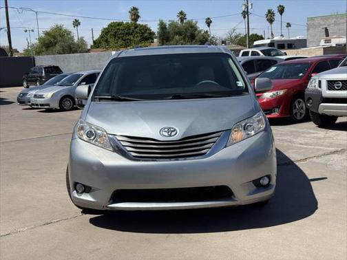 2011 Toyota Sienna XLE