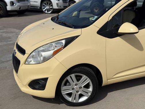 2013 Chevrolet Spark 1LT