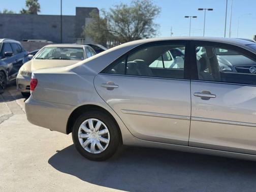 2006 Toyota Camry LE