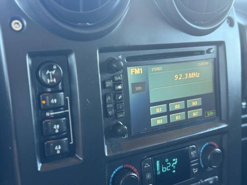 2005 Hummer H2 Base