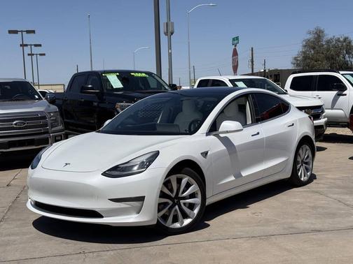 Pearl White Multi-Coat 2020 Tesla Model 3 Standard Range Plus