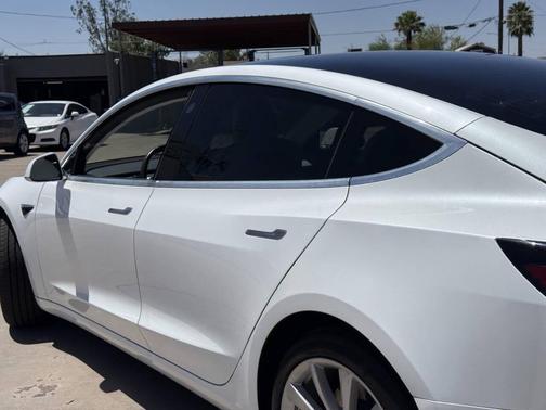 Pearl White Multi-Coat 2020 Tesla Model 3 Standard Range Plus