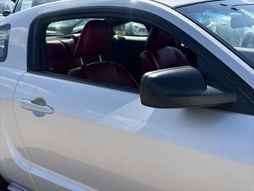 2005 Ford Mustang GT Premium