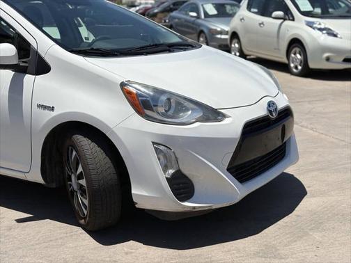 2016 Toyota Prius c Two