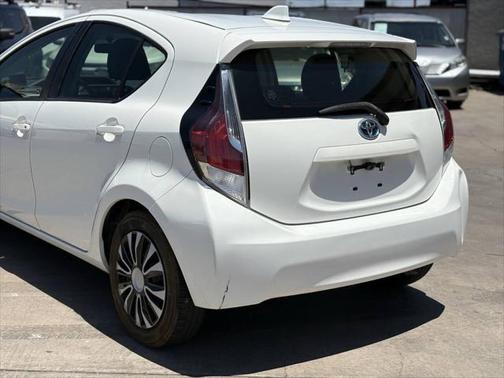 2016 Toyota Prius c Two