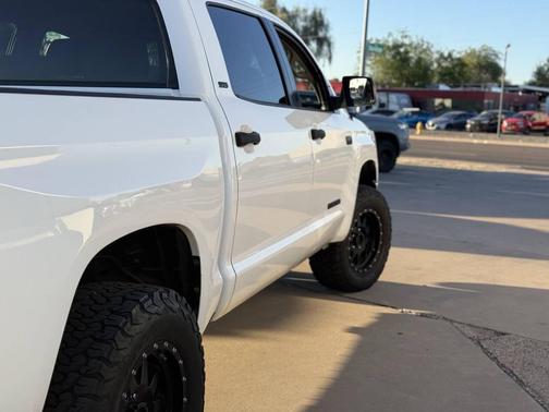 2015 Toyota Tundra SR5