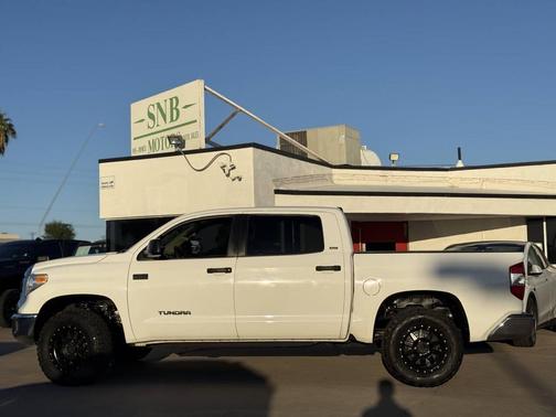 2015 Toyota Tundra SR5