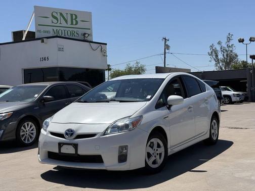 White 2010 Toyota Prius III