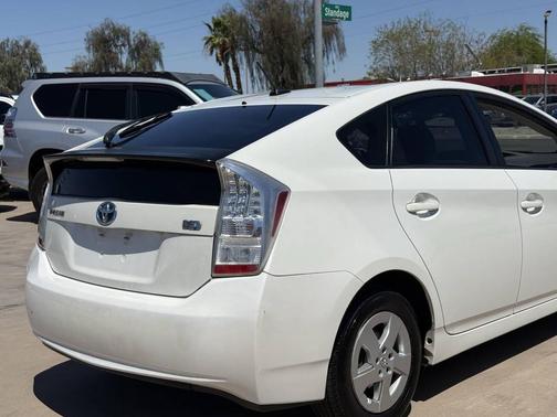 White 2010 Toyota Prius III