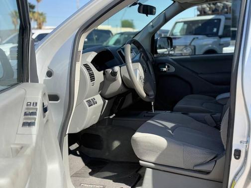 2018 Nissan Frontier SV