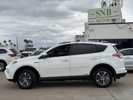 2016 Toyota RAV4 Hybrid XLE