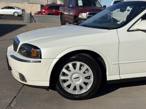 2005 Lincoln LS Base