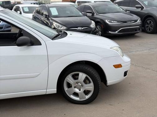 2006 Ford Focus ZX4 S