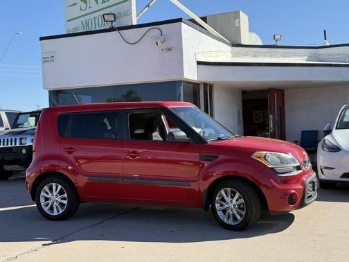 2013 Kia Soul +