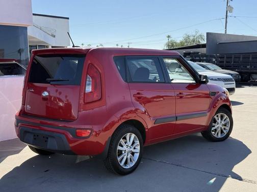 2013 Kia Soul +