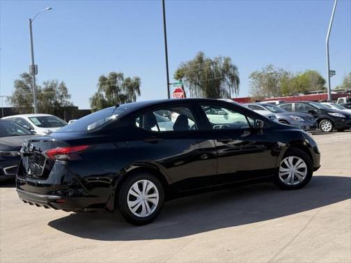 2021 Nissan Versa 1.6 S