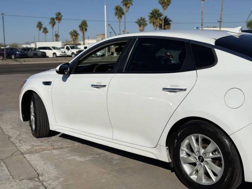 2018 Kia Optima LX