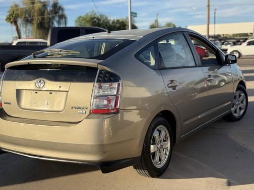 2005 Toyota Prius Base