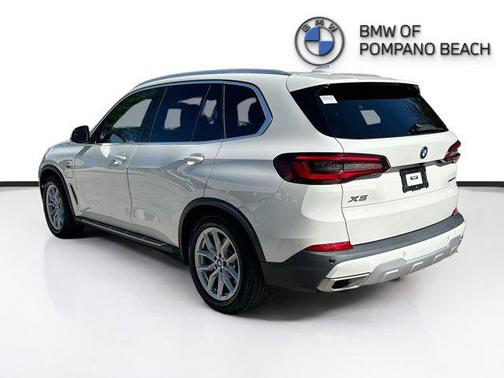 2023 BMW X5 PHEV xDrive45e
