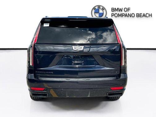 Dark Moon Blue Metallic 2022 Cadillac Escalade ESV Sport Platinum