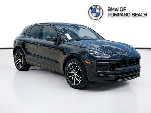 2023 Porsche Macan Base