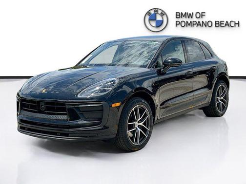2023 Porsche Macan Base