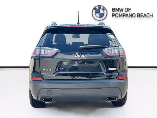 2022 Jeep Cherokee Latitude Lux