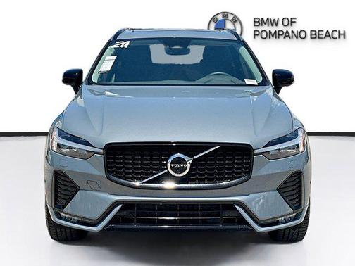 2024 Volvo XC60 B5 Plus Dark Theme