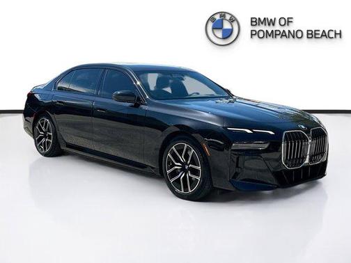 2024 BMW 750e i xDrive